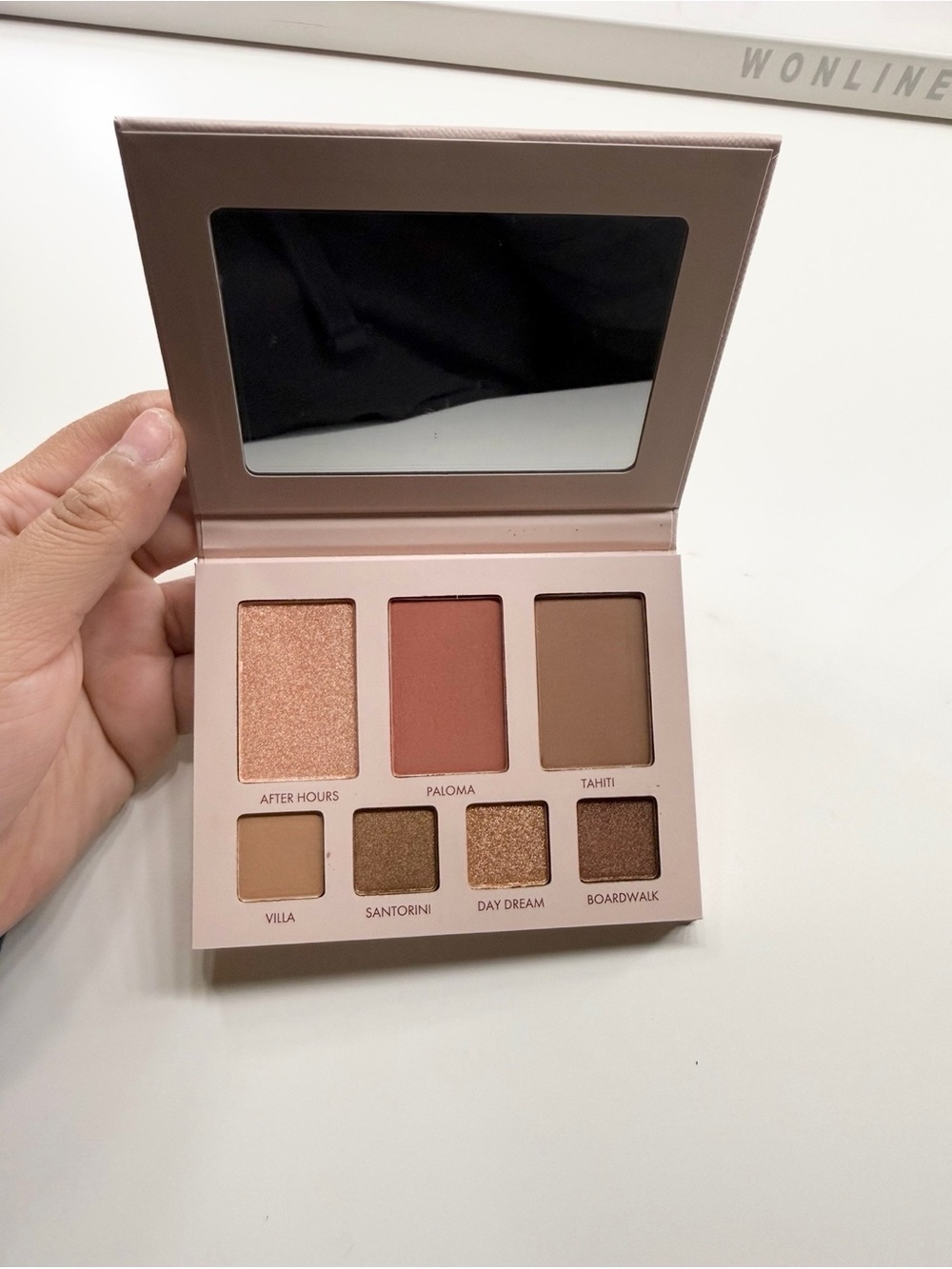 Wander Beauty Island Hop Pallet
